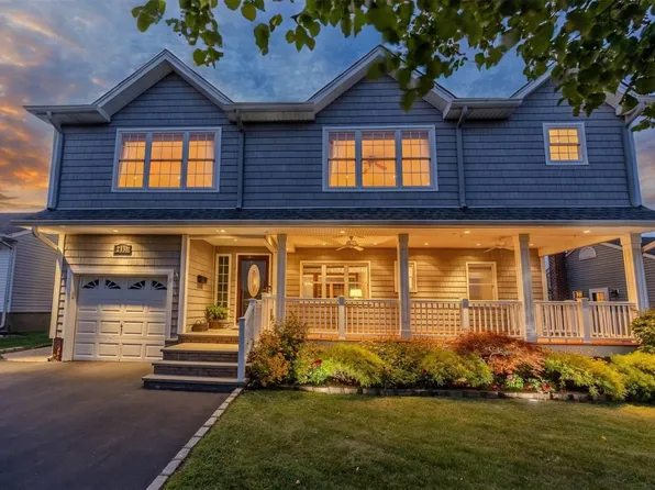 2131 Central Drive N, East Meadow, NY 11554