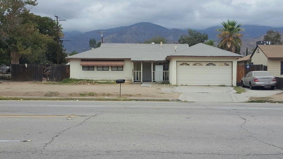 1st image of 1176 E Lynwood Dr