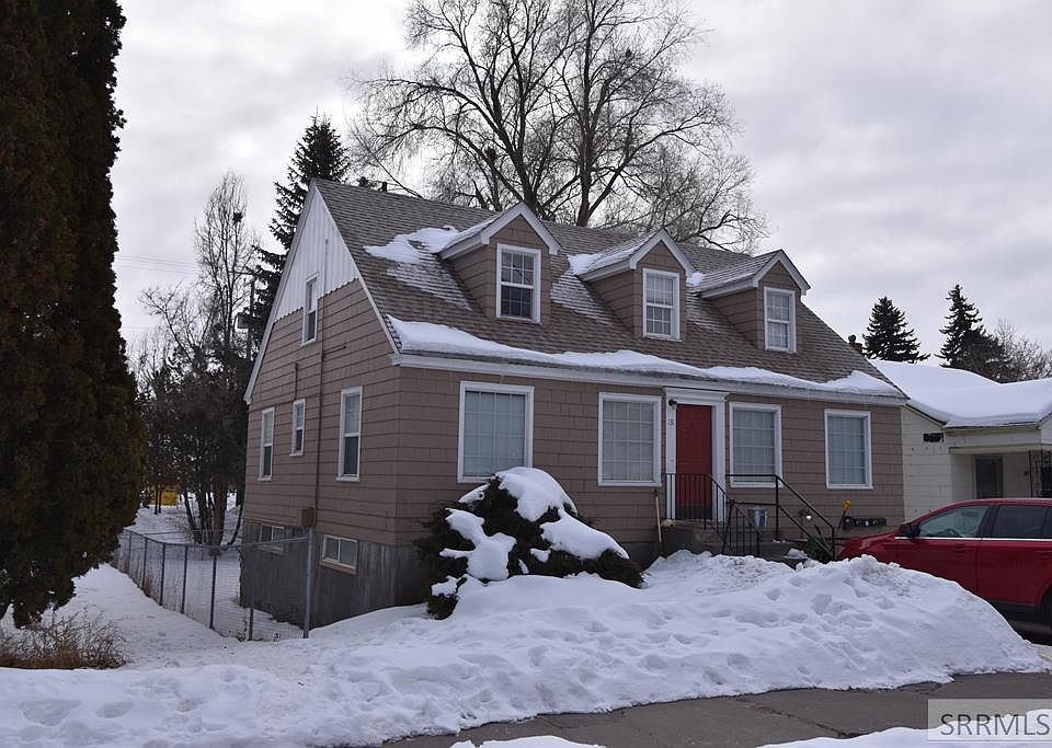 1st image of 131 S Placer Ave