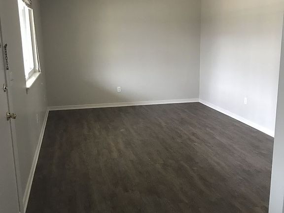 5th image of 1211 N Leverett Ave APT 26