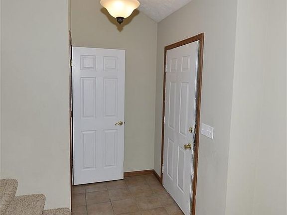 4th image of 12919 Chandler St