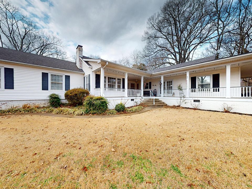 1st image of 826 W Lattawoods Dr