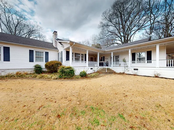 826 W Lattawoods Dr, Dyersburg, TN 38024