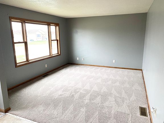 5th image of 309 Kelsey St