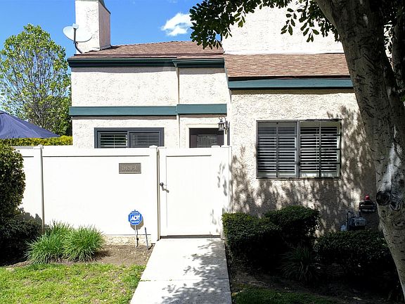 3rd image of 19620 Roscoe Blvd Unit A