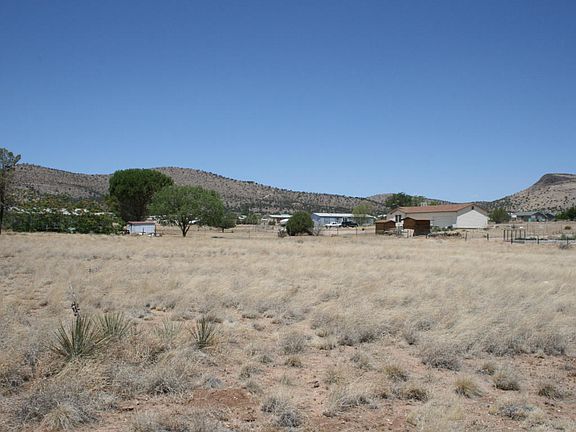 5th image of 2610 N Hohokam Dr