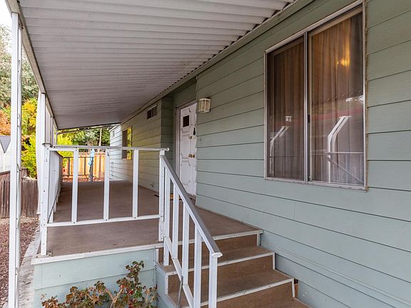2nd image of 169 Walnut Dr #169