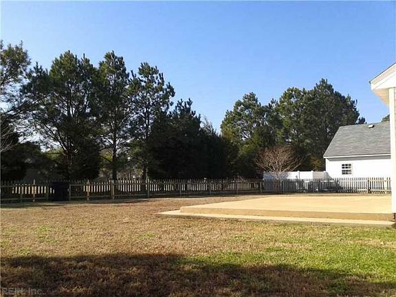 4th image of 14 Croft Ct