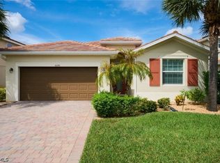 16041 Mistflower Dr, Alva, FL 33920