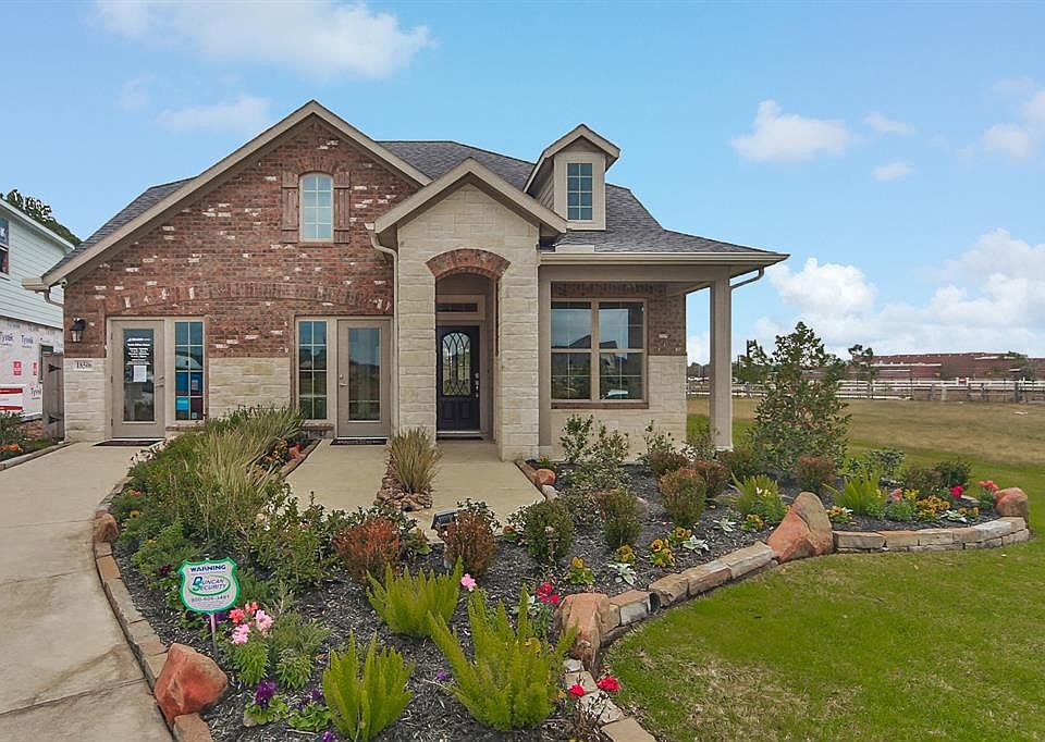 1st image of 18506 Hayden Pond Dr