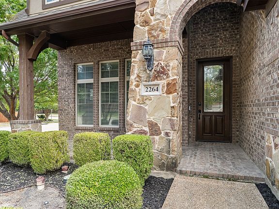 2nd image of 2264 Catherine Ln