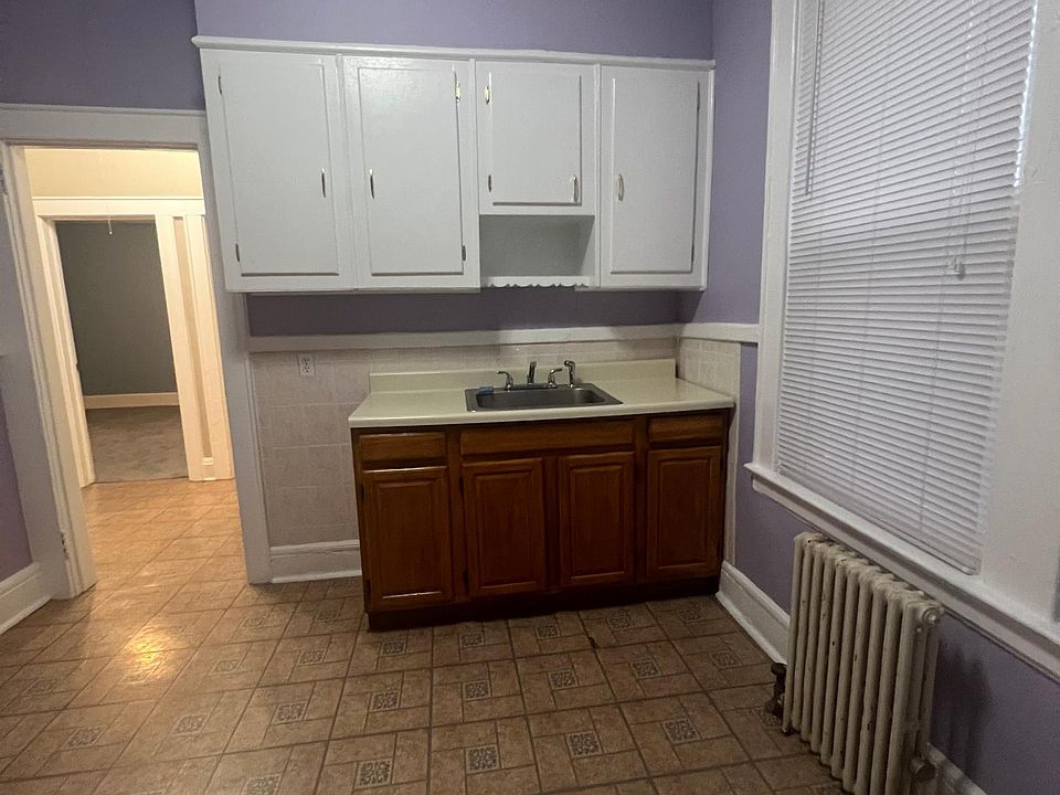 1st image of 62 Tiffany Blvd #1