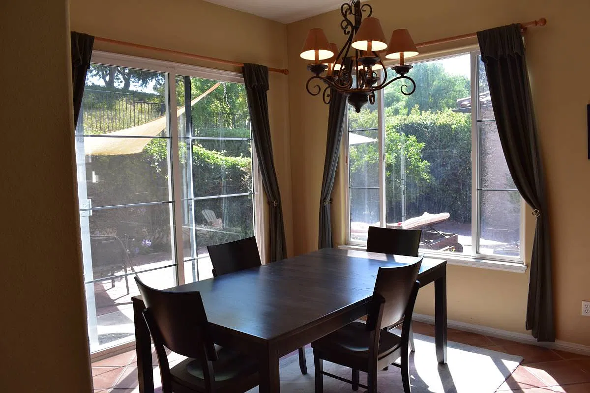 942 Corte Augusta — Photo 2