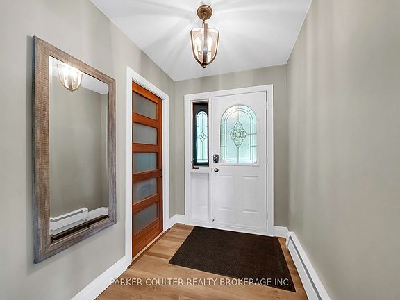 4th image of 61 Oakridge Rd S