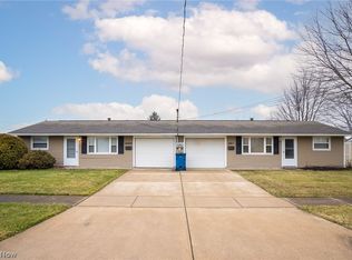 2009 Mark Dr, Lorain, OH 44052