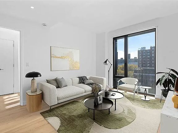 3rd image of 280 W 132nd St #Penthouse 4