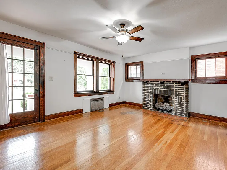 710 Forest Ave #1 — Photo 28