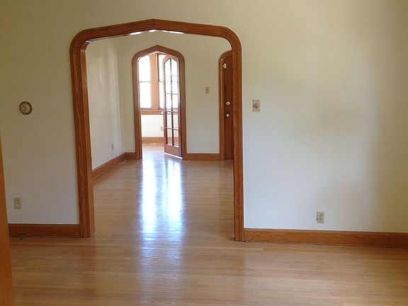 5th image of 2510 Bonds Ave
