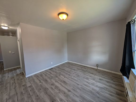 4th image of 4733 McMillan Ave #1F