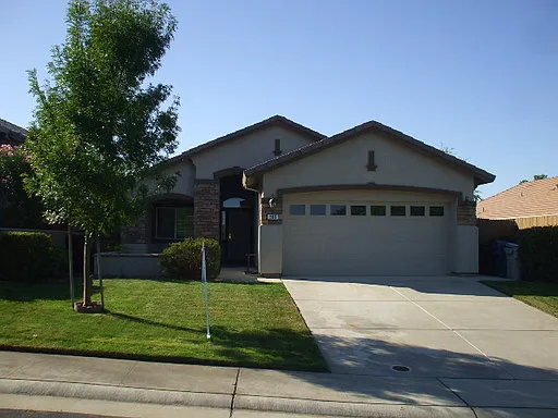 596 Hillswick Cir photo 1