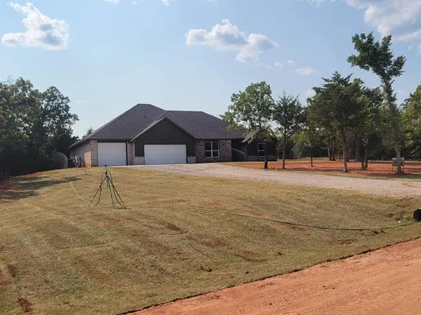 104699 S Secretariat Trl, McLoud, OK 74851