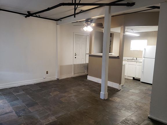 3rd image of 3705 Mandell St APT 4