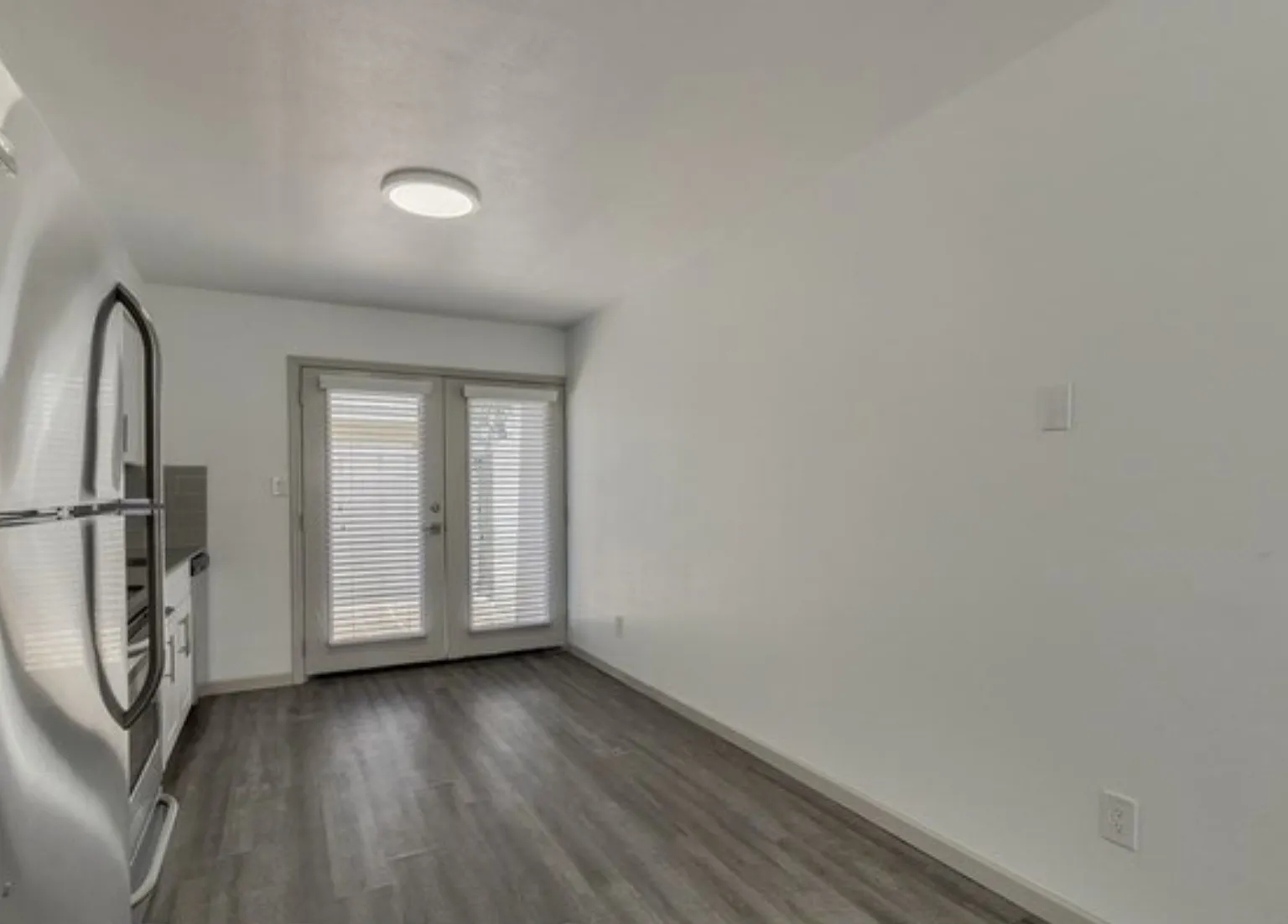 2 bed, 800 sqft, $1,550 — Photo 3