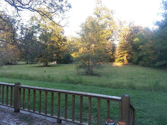 3rd image of 132 Scenic Dr