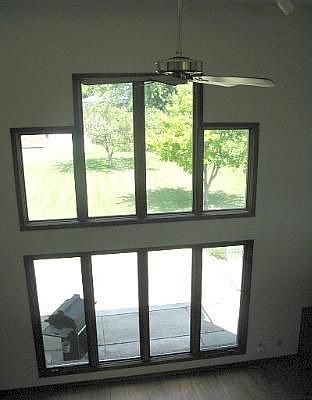 5th image of 1524 E Elm St
