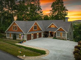 205 Eastridge Ct, Blairsville, GA 30512