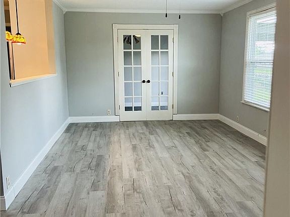 4th image of 815 Wehrt St