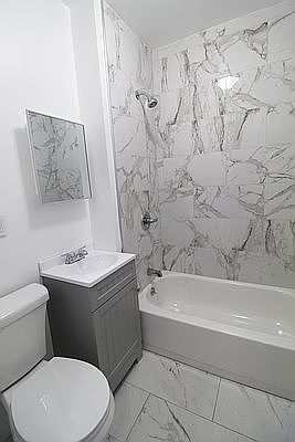 3rd image of 50 W 82nd St #3R