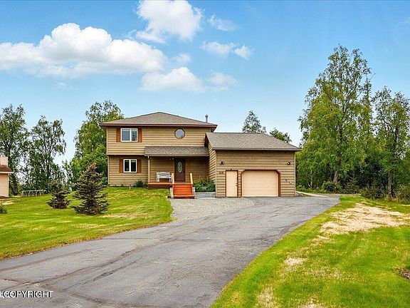 2nd image of 110 Wooded Glen Ct