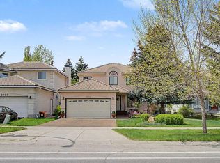 2020 E Sirocco Dr SW, Calgary, AB T3H2M9