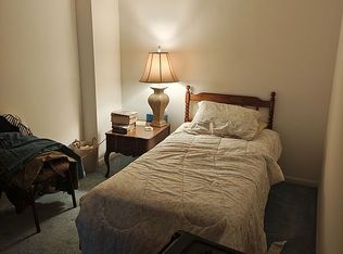 31 E Oak St, Shenandoah, PA 17976
