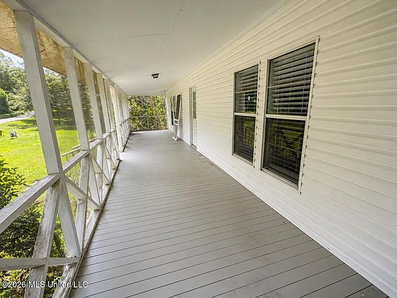 3rd image of 505 W 10th Ave
