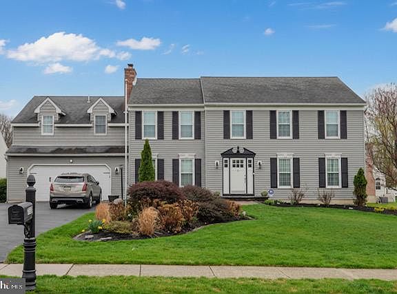 3rd image of 3730 Rotherfield Ln