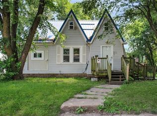 605 Fairground Ave, Higginsville, MO 64037