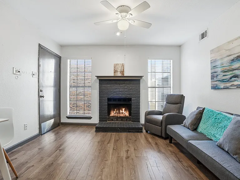 9520 Royal Ln #207 — Photo 1