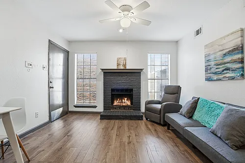 9520 Royal Ln Photo 1