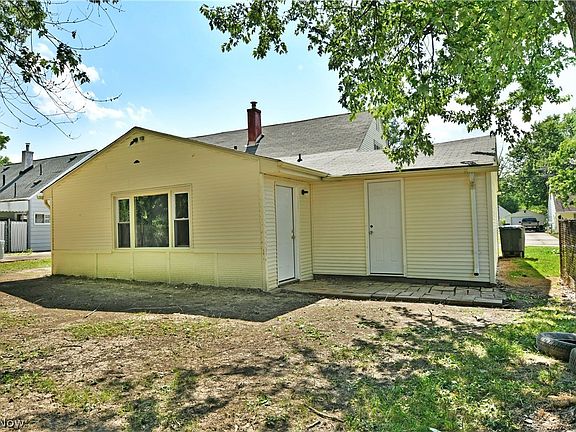 5th image of 1764 Denison Ave NW