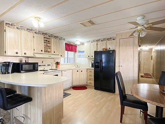 5th image of 4065 E University Dr