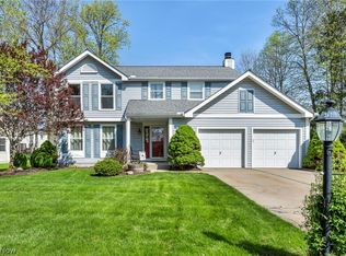 14194 Pine Lakes Dr, Strongsville, OH 44136