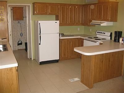 3rd image of 202 Pinkerton Dr