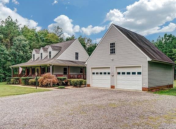 4th image of 16753 Hanover Junction Ln
