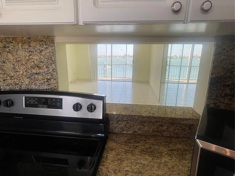 2910 Point East Dr #M511 — Photo 8