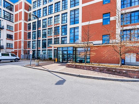 2nd image of 404 King St W #405