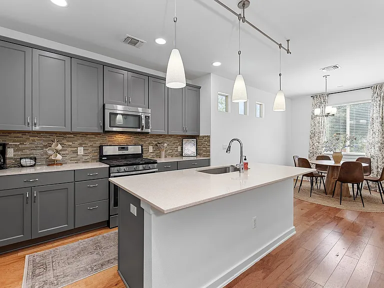 4408 Banister Ln #B — Photo 11