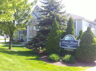 610 N Spring St APT 1, Port Washington, WI 53074