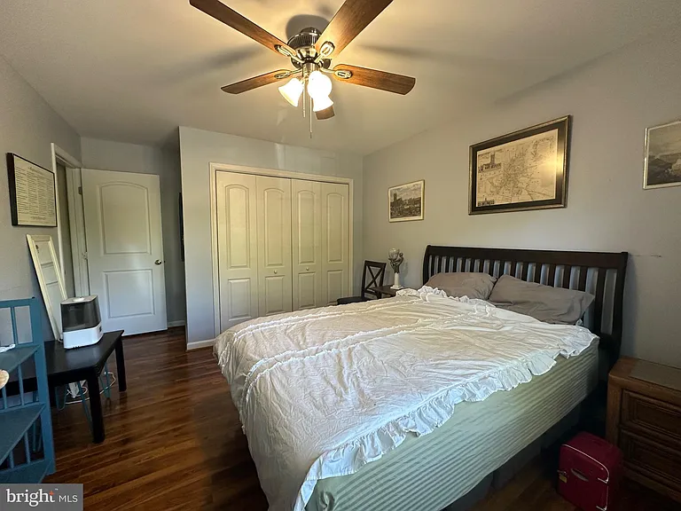 8244 Carrleigh Pkwy — Photo 18